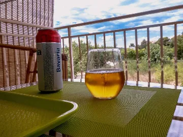 Two-Bedroom Apartment with Balcony in Šilo for 4