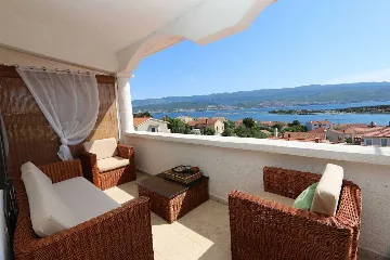 Šilo 1-Bedroom Apartment for up to 4 Guests
