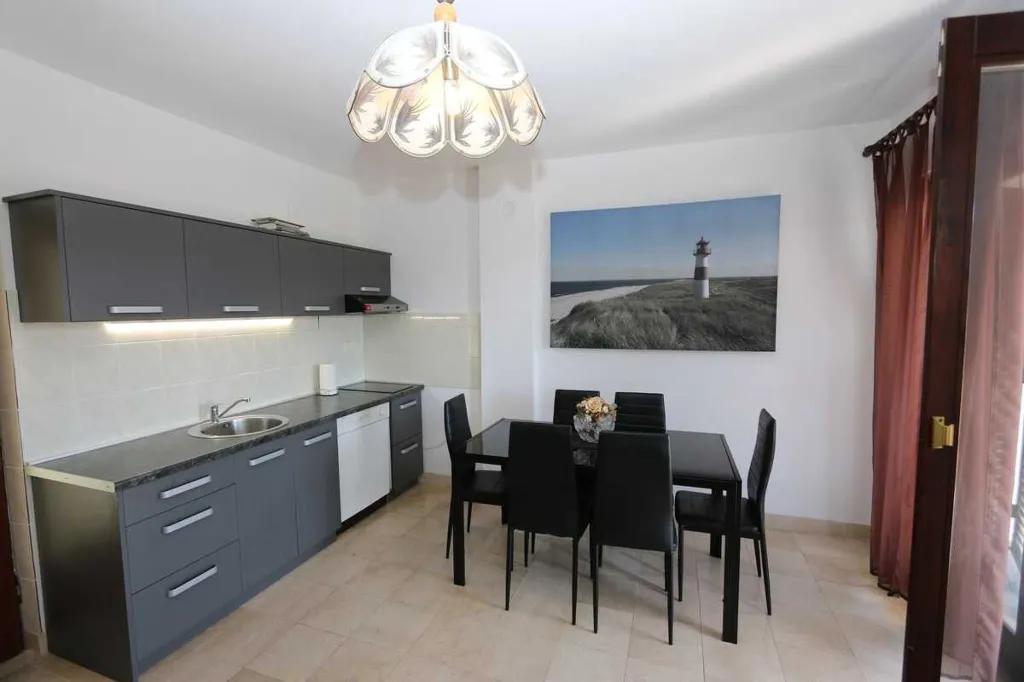 2-Bedroom Apartment in Šilo for Up to 5 Guests