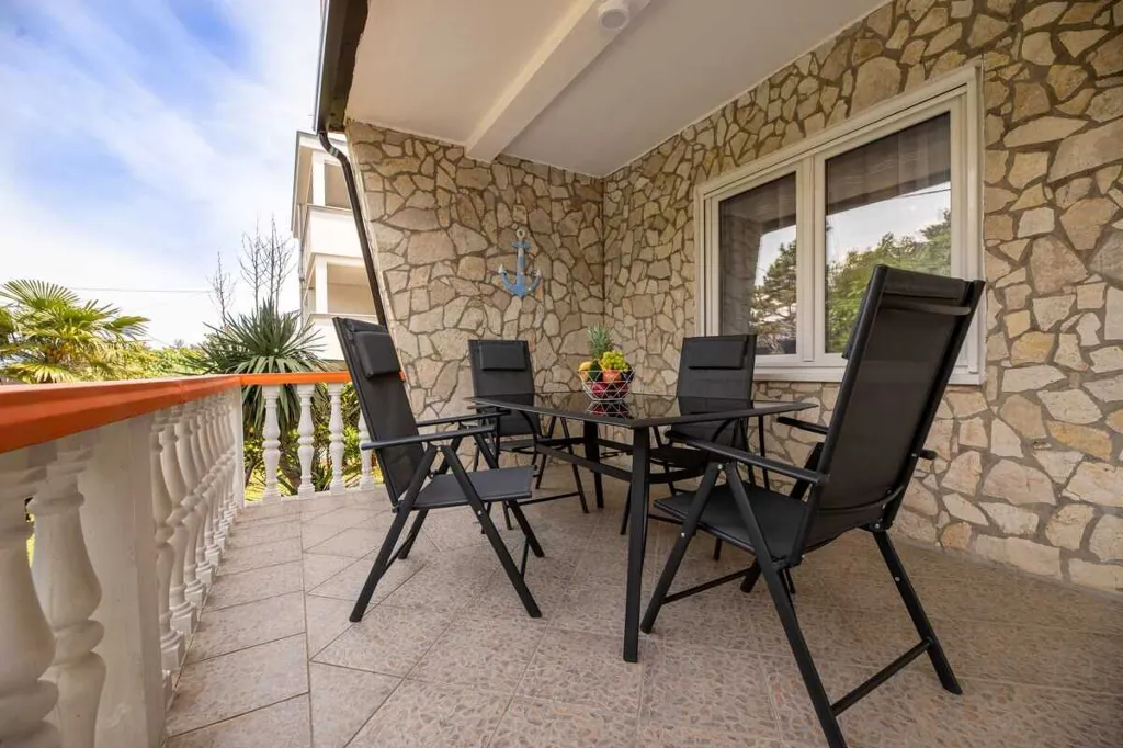 Two-Bedroom Apartment in Šilo, Croatia