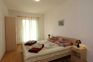 Two-Bedroom Apartment in Šilo for 4 Guests