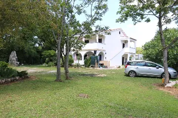 Two-Bedroom Apartment in Šilo for 4 Guests