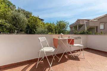 Apartment in Čižići for up to 4 Guests