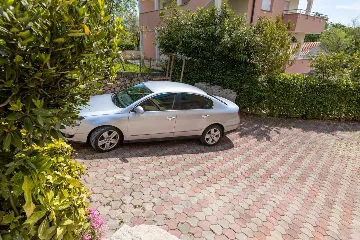 Apartment in Čižići for up to 4 Guests