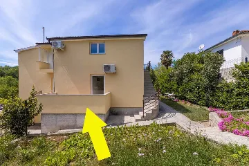 Apartment in Čižići for up to 4 Guests