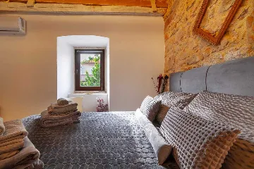 Apartment in Šilo, Croatia for up to 5 Guests