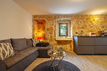 Apartment in Šilo, Croatia for up to 5 Guests