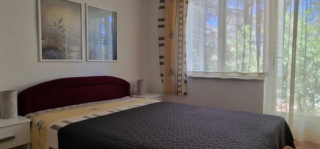 2-Bedroom Apartment in Šilo for Up to 4
