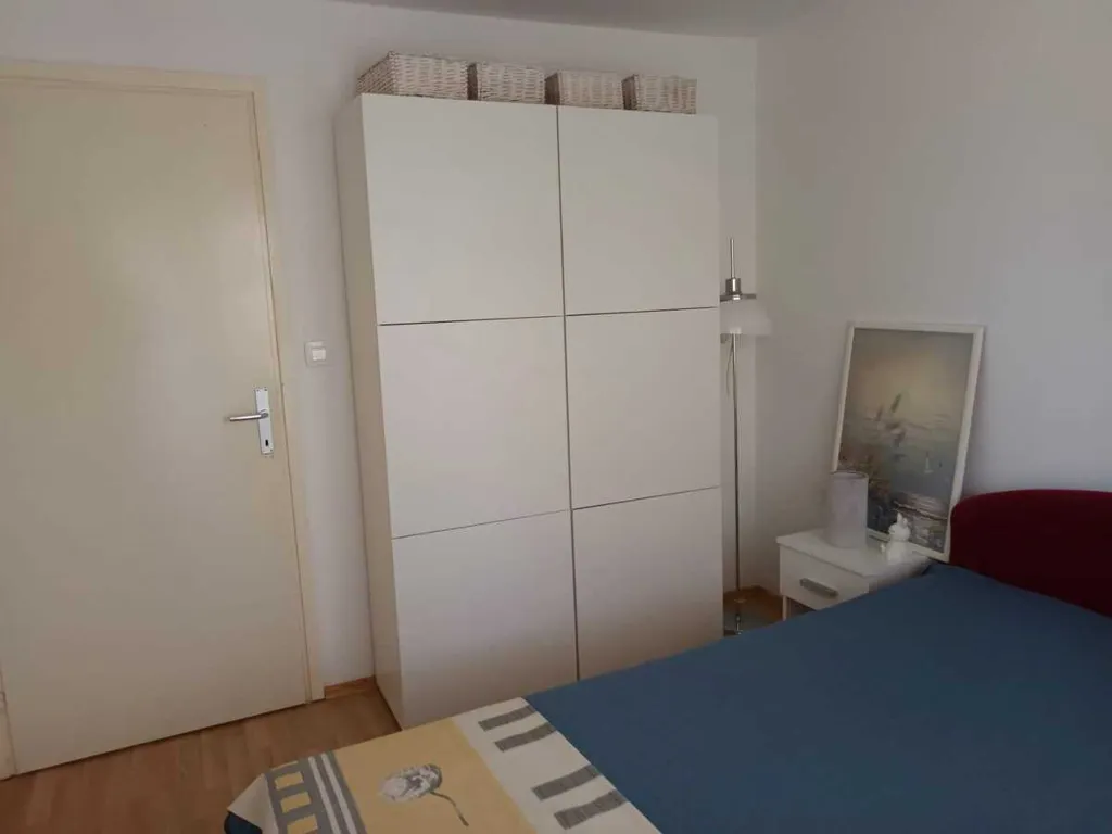 2-Bedroom Apartment in Šilo for Up to 4