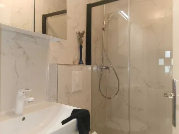 2-Bedroom Apartment in Šilo for Up to 4