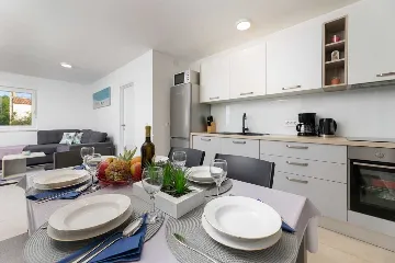 Soline Apartment for Up to 5 Guests