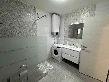 2-Bedroom Apartment in Šilo for up to 4 Guests
