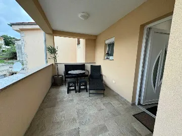 2-Bedroom Apartment in Šilo for up to 4 Guests