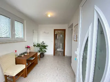 2-Bedroom Apartment for up to 6 in Šilo