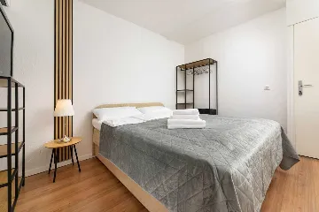 2-Bedroom Apartment in Žestilac for 4 Guests