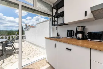 2-Bedroom Apartment in Žestilac for 4 Guests