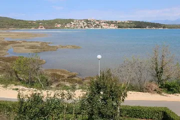 Four-Bedroom Apartment for 8 Guests in Soline