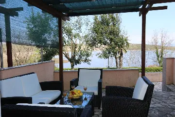 Four-Bedroom Apartment for 8 Guests in Soline