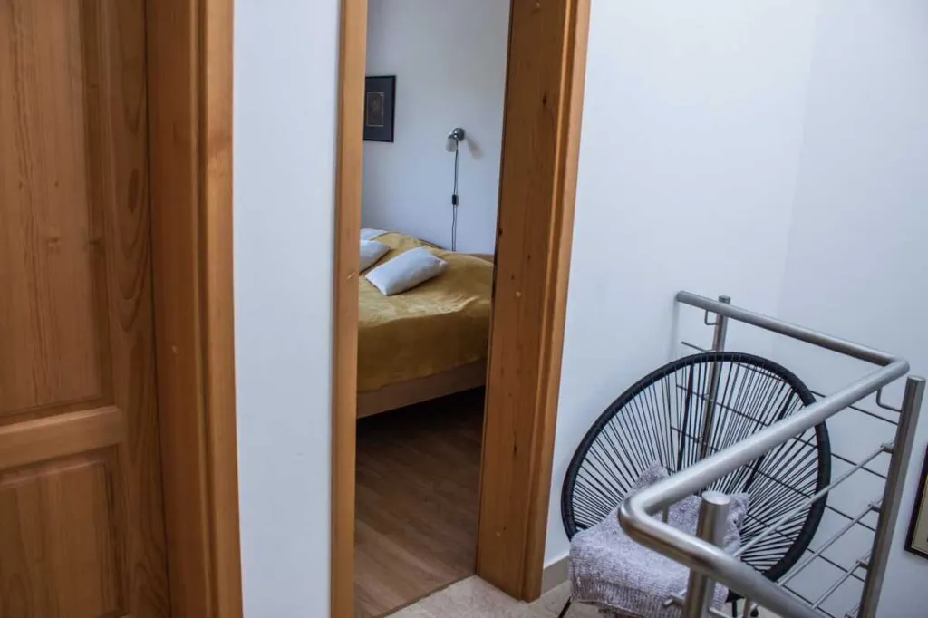 Four-Bedroom Apartment for 8 Guests in Soline