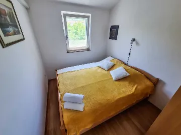 Four-Bedroom Apartment for 8 Guests in Soline
