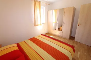 One-Bedroom Apartment in Šilo for Up to 4