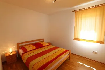 One-Bedroom Apartment in Šilo for Up to 4