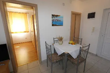 Apartment in Šilo for up to 4 Guests