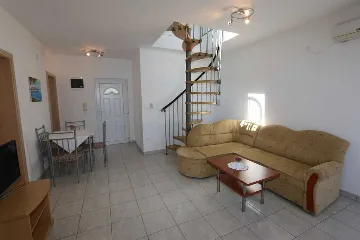 Apartment in Šilo for up to 4 Guests