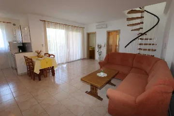 Two-Bedroom Apartment in Šilo for Up to 6