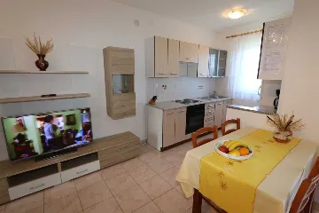 Two-Bedroom Apartment in Šilo for Up to 6