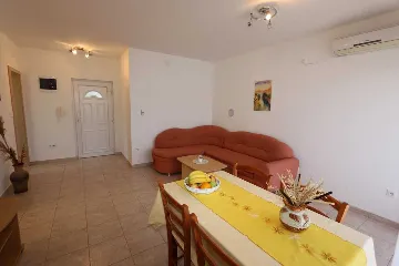 1-Bedroom Apartment in Šilo for Up to 4 Guests