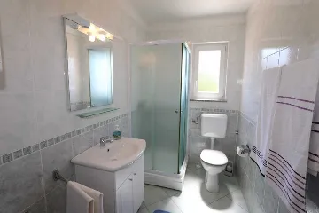 1-Bedroom Apartment in Šilo for Up to 4 Guests