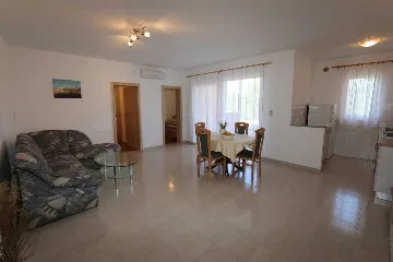 Apartment in Šilo for up to 6 Guests