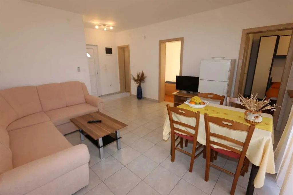 Apartment in Šilo for up to 6 Guests