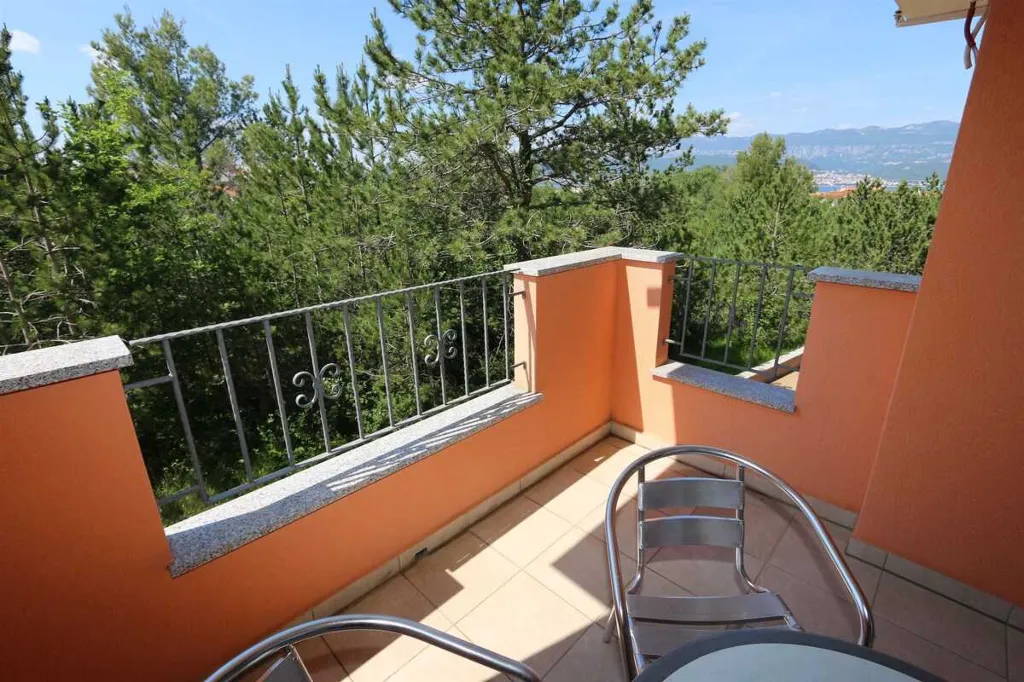 Apartment in Šilo for up to 6 Guests