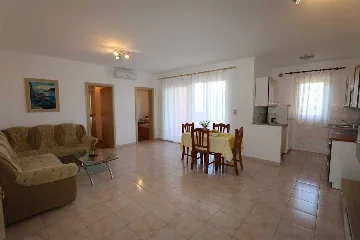 Apartment in Šilo for Groups Up to 6 Guests