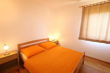 Apartment in Šilo for Groups Up to 6 Guests