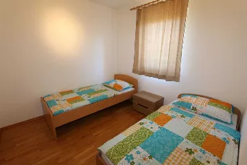 Apartment in Šilo for Groups Up to 6 Guests
