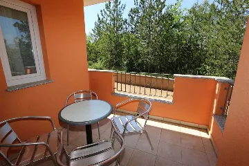 Two-Bedroom Apartment in Šilo for Up to 6