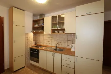 Two-Bedroom Apartment in Klimno (Sleeps 5)