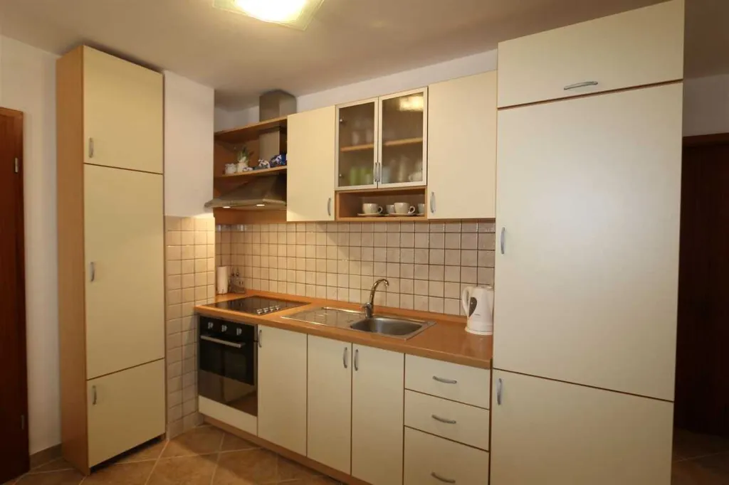 Two-Bedroom Apartment in Klimno (Sleeps 5)