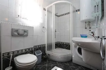 Two-Bedroom Apartment in Klimno (Sleeps 5)