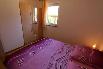 2-Bedroom Apartment in Šilo for 4-6 Guests