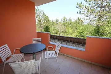 2-Bedroom Apartment in Šilo for 4-6 Guests