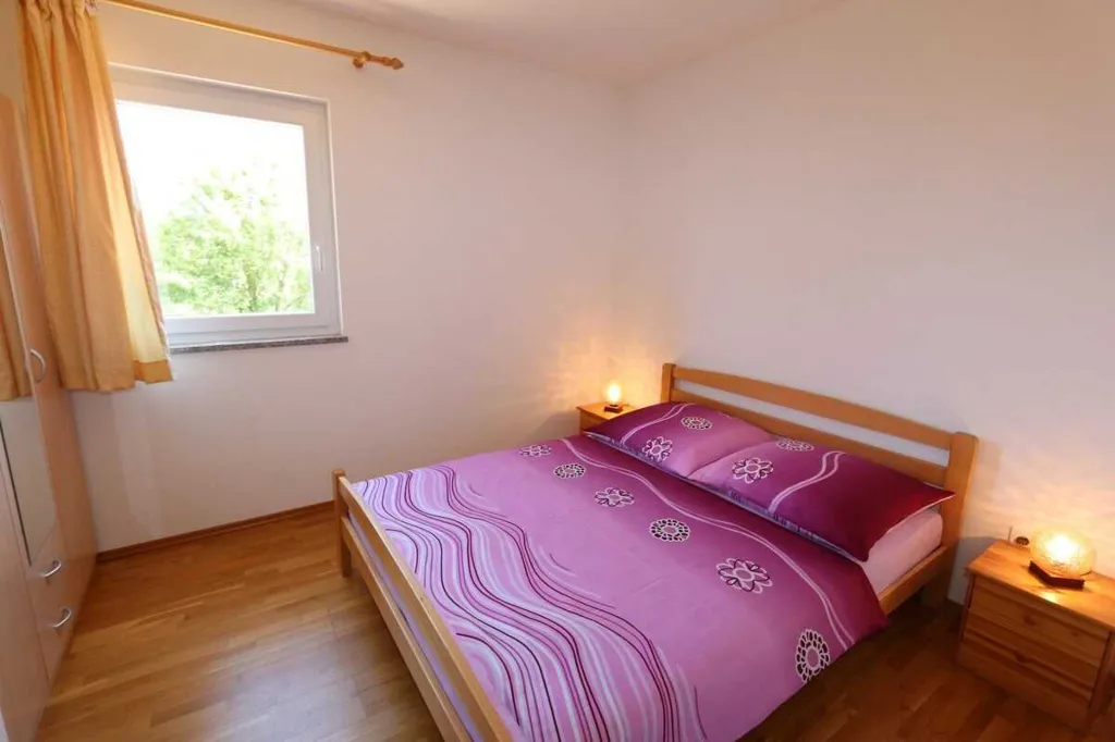 Two-Bedroom Apartment in Šilo for Up to 6