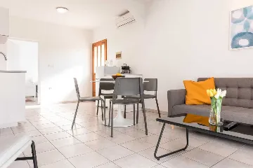 Two-Bedroom Apartment in Šilo (Up to 5)