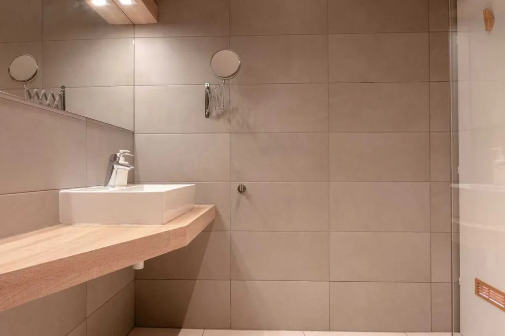 Two-Bedroom Apartment in Šilo (Up to 5)