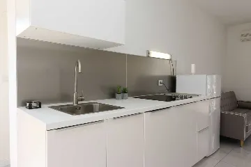 2-Bedroom Apartment in Šilo for 5 Guests