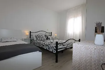 2-Bedroom Apartment in Šilo for 5 Guests