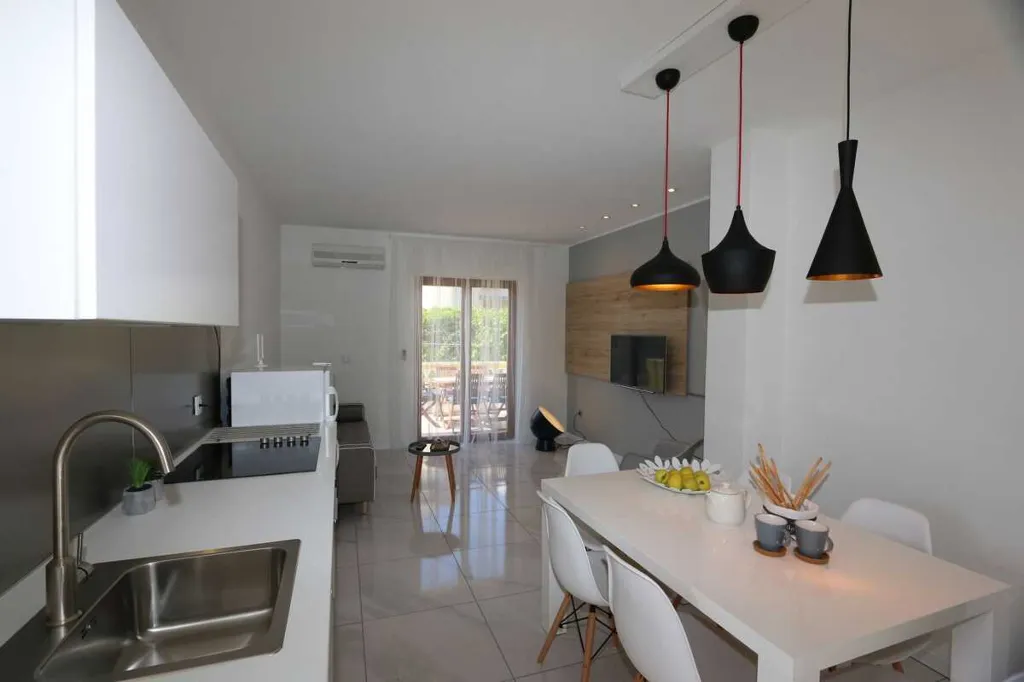 2-Bedroom Apartment in Šilo for 5 Guests